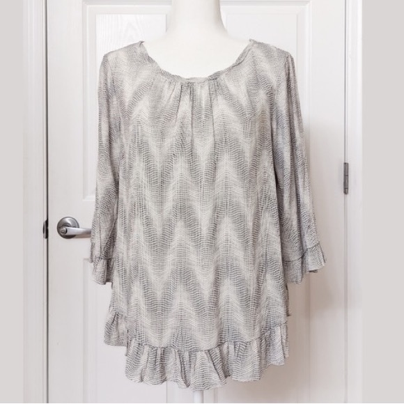 Gap Cool Wave Ruffle Quarter Sleeve Blouse Black White Extra Small Top - Picture 1 of 7